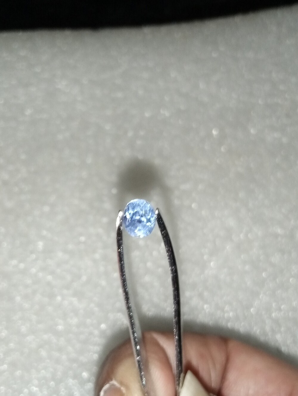 CGL Certified Heat Only 1.37ct Oval Blue Sapphire - Picture 2 of 11